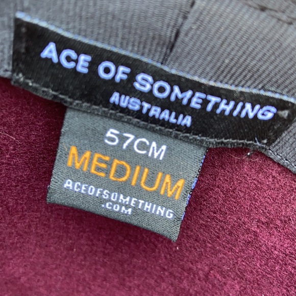 High end brand Women’s fedora felt hat - Picture 4 of 8